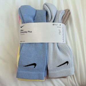 Nike multi colored sock(6 pairs)